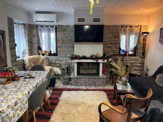 Stonehouse Karidis - Agnanta - 4