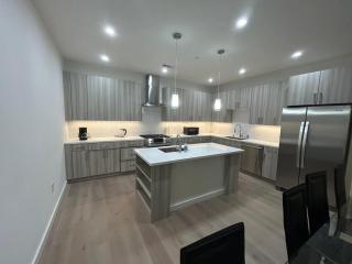 Brand New Spacious Tonwhome 3br 3ba sleeps 9 - Redwood City - 8