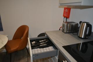 Liverpool City Escape - Modern 1-Bed with Sofa Bed, Sleeps 4 - Perfect for Families & Friends - Liverpool - 6