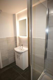 Modern Liverpool Getaway - Stylish 1-Bed Ideal for Business & Leisure Stays - Liverpool - 4