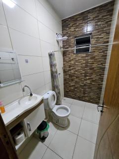 Apto dois quartos com suíte e varanda - 1