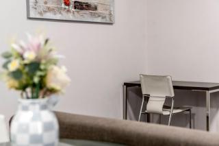 Marvellous 1 Bedroom Apartment - 2