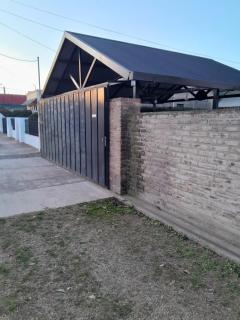 Casa Familiar Toay - Toay - 0