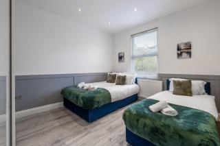 Spacious & Comfortable 3-Bedroom Retreat in NW10 - Londra - 3