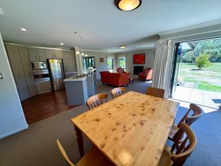 6 Mt Isobel Place - Hanmer Springs - 2