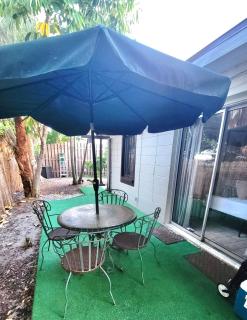 Beach Bungalow By The Sea 4 - Cocoa Beach - 4