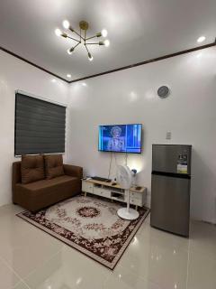 Lantern Villa - - 8