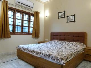 Shree Vinayak Home Stay!! - Benares - 8
