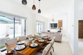 Luxurious Residence 3 BR Private Pool in San Carlos - San Carlos - 3
