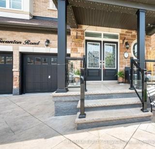 Beautiful 4 bed 3 master bedrooms-pvt washrooms - Brampton - 1