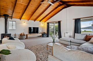 Coastal Retreat - Dover - 3