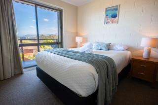 Blue Seas Holiday Villas - Scamander - 8