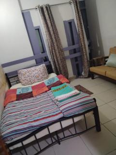 Private room with a window - Abu Dhabi - 2
