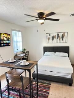 Cozy studio Room in Aventura - North Miami Beach - 6