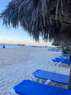Beachside Private Room & Private Bathroom in Spacious Apartment - Punta Cana - 1