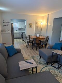 Terran's Dupont Retreat - Minneapolis - 0