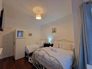 Nice Living Serviced Accommodations 11 - 6