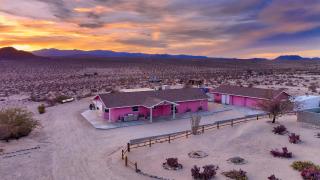 Beyond: Historic Rock & Roll Studio - Sunfair Heights - 3