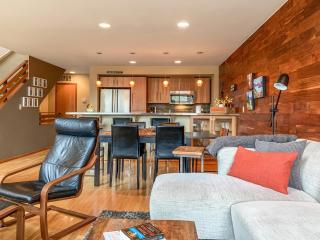 Urban Loft 30 day minimum - 2