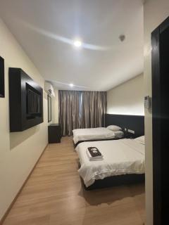 H-5 INN - Bintulu - 9