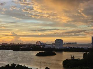 Espectacular Beach & Laguna view Cancun at SALVIA CONDOMINIUMS - 5