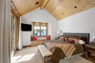 4BR Cabin with Hot Tub – Ultimate Truckee Escape cabin - 8