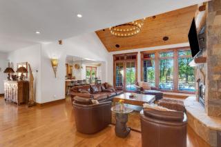 4BR Cabin with Hot Tub – Ultimate Truckee Escape cabin - 3