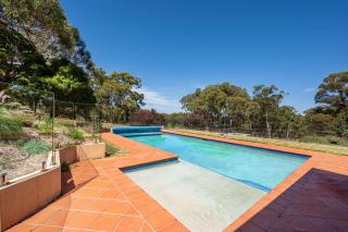 Red Hill South Hideaway - Rural Luxe with Pool - 2