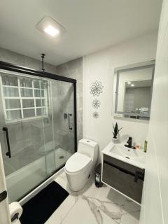 Charming room with Private Entrance in Desirable Area of Port Saint Lucie - Port Saint Lucie - 3