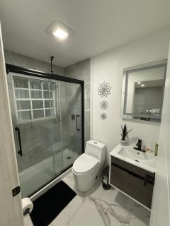Charming room with Private Entrance in Desirable Area of Port Saint Lucie - Port Saint Lucie - 2