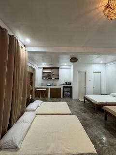 Siargao Family and Friends Room - General Luna - 5