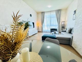 Luxury Hamilton Residency 1BHK business bay Marsai Drive Dubai - 3