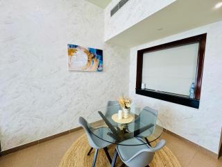 Luxury Hamilton Residency 1BHK business bay Marsai Drive Dubai - 4