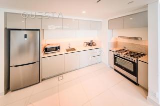 Emaar Beachfront - Marina Vista Tower, Dubai Marina - 1