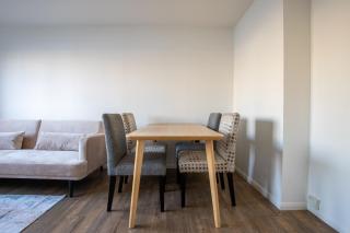 Londwell, Canary Wharf Riverfront Chic Apartment - London - 1
