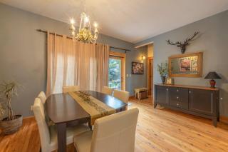 Neighborhood Nest - Hood River - 1