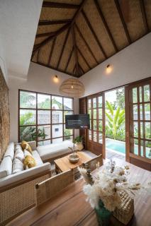 Villa Taman & Villa Serai Kedungu - 9