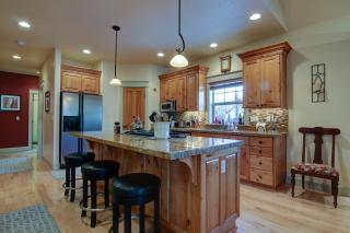 Wild Meadow - Bend - 9