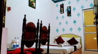 VARANASI HOTEL M O H I T - G U E S T - H O U S E Near Sarnath Buddhist Temple Varanasi - Restaurant and Wi-Fi - Free Parking - fully Air Conditioned hotel at Prime Location BEST GUEST HOUSE IN VARANASI - Varanasi - 2