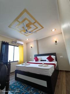 VARANASI HOTEL M O H I T - G U E S T - H O U S E Near Sarnath Buddhist Temple Varanasi - Restaurant and Wi-Fi - Free Parking - fully Air Conditioned hotel at Prime Location BEST GUEST HOUSE IN VARANASI - Varanasi - 9