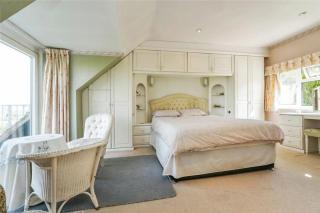 Racing Accommodation on course - 2