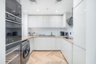 AirDXB - Luxury Living in the Heart of Dubai - Next to Dubai Mall and Fountains - Stunning Full Burj Khalifa View - 1