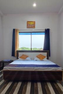VARANASI PREMIUM HOTEL - K A S H I - N E S T - Near Sarnath Excavated Site - Restaurant and free Wi-Fi - fully Air Conditioned hotel at Prime Location - BEST HOTEL IN VARANASI - Varanasi - 2