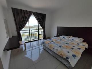 3B2BR Marina Height Family Room Sea View Room - Lumut - 2
