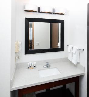 Red Lion Inn & Suites Auburn - Auburn - 5