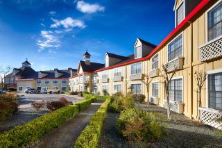 Red Lion Inn & Suites Auburn - 9