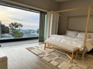 Summer Villa with Sea Views - 5 min walk to beach - 8