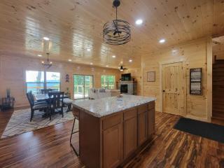 Skyline Chalet - Rogers - 4