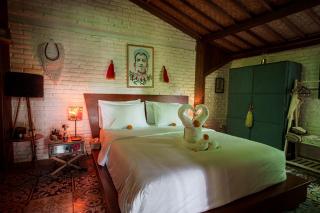 Tropical Kasbah Neighbourhood with Ubud Riverside View - Ubud - 3