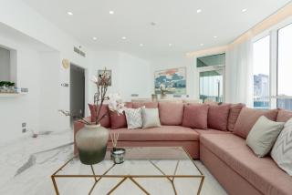 Al Bateen Residences - Ultimate Luxurious Three Bedroom Plus Maid's Room - 9